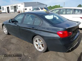 2014 BMW 3 Series 335i z VIN WBA3A9C55EF478907, wystawiony jako IAAI lot #42171256 z przebiegiem 107 119 mil mil oraz . Historia ofert i sprzedaży dostępna na DreamBid. Obrazek 3.