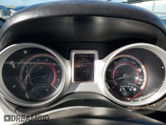 2017 Dodge Journey GT with VIN 3C4PDDEG4HT620400, listed as a Copart auction lot 80304294 with 213,200 mi miles and Salvage Title. Bid and sale history available at DreamBid. Image 9.