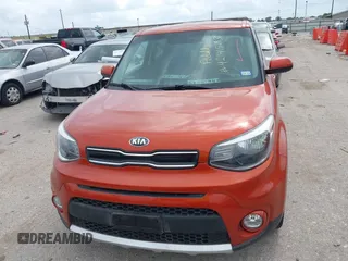 2018 Kia Soul + with VIN KNDJP3A5XJ7562086, listed as a IAAI auction lot 42141583 with 71,238 mi miles. Bid and sale history available at carsss.com. Image 6.