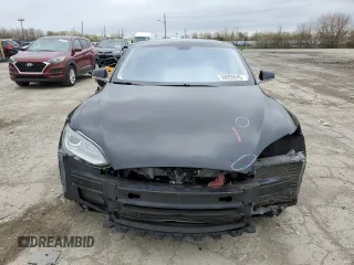 2013 Tesla Model S with VIN 5YJSA1AC4DFP10725, listed as a Copart auction lot 50955945 with 125,512 mi miles and Salvage Title. Bid and sale history available at carsss.com. Image 5.