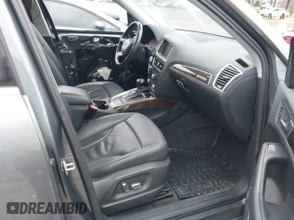 2013 Audi Q5 Premium with VIN WA1CFAFP7DA010721, listed as a IAAI auction lot 41703362 with 96,909 mi miles. Bid and sale history available at carsss.com. Image 5.