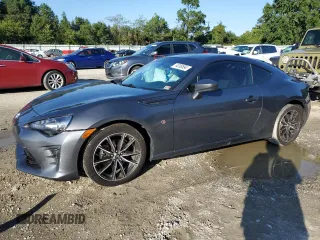 2020 Toyota 86 with VIN JF1ZNAA10L8752976, listed as a Copart auction lot 74208594 with 0 mi miles and Salvage Title. Bid and sale history available at carsss.com. Image 1.