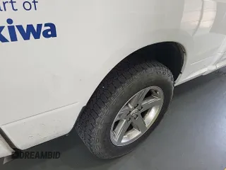 2018 Ram 1500 Express с VIN 1C6RR7FT0JS255526, выставлен на аукционе IAAI как лот 42632717 с пробегом 184 977 миль миль и . История ставок и продаж доступна на DreamBid. Изображение 22.