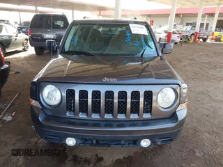 2017 Jeep Patriot Sport SE with VIN 1C4NJPBA3HD136578, listed as a IAAI auction lot 41733206 with 193,522 mi miles and . Bid and sale history available at DreamBid. Image 12.