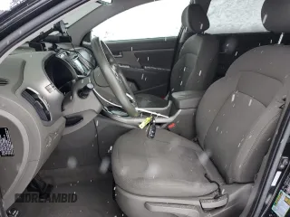 2011 Kia Sportage LX with VIN KNDPB3A29B7106953, listed as a Copart auction lot 87732745 with 187,776 mi miles and Salvage Title. Bid and sale history available at carsss.com. Image 7.