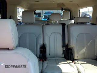 2019 Ford Expedition Platinum с VIN 1FMJU1MT1KEA58042, выставлен на аукционе Copart как лот 57112995 с пробегом 66 764 миль миль и Списание • Salvage title. История ставок и продаж доступна на DreamBid. Изображение 10.
