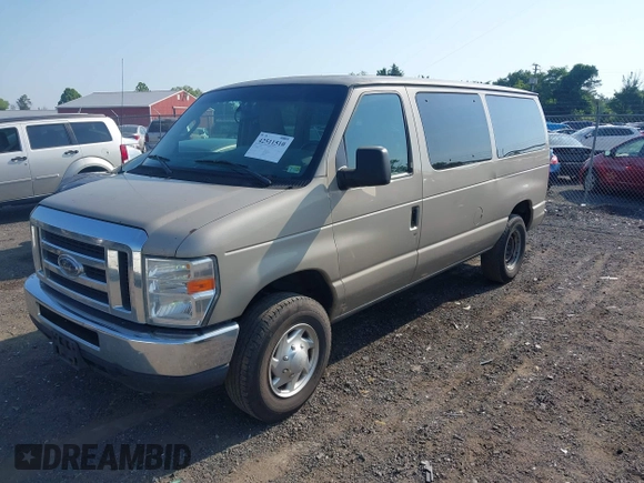 2013 Ford Econoline Passenger XL z VIN 1FBNE3BL6DDA78219, wystawiony jako IAAI lot #42511510 z przebiegiem 279 865 mil mil oraz . Historia ofert i sprzedaży dostępna na DreamBid. Obrazek 17.