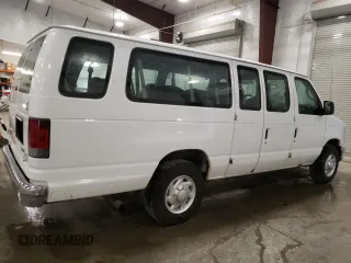 2010 Ford Econoline Passenger XL z VIN 1FBSS3BL8ADA62210, wystawiony jako Copart lot #69939574 z przebiegiem 111 593 mil mil oraz Szkoda całkowita • Salvage title. Historia ofert i sprzedaży dostępna na DreamBid. Obrazek 3.
