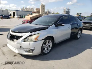 2015 Nissan Altima SV z VIN 1N4AL3AP7FC226610, wystawiony jako Copart lot #53111455 z przebiegiem 166 512 mil mil oraz Szkoda całkowita • Salvage title. Historia ofert i sprzedaży dostępna na DreamBid. Obrazek 1.