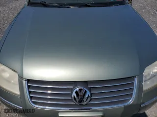 2003 Volkswagen Passat GLX with VIN WVWYH63B23E326238, listed as a Copart auction lot 70220704 with 167,857 mi miles and Salvage Title. Bid and sale history available at carsss.com. Image 12.
