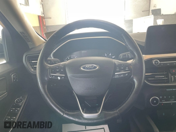 2020 Ford Escape SEL z VIN 1FMCU9H69LUA59992, wystawiony jako IAAI lot #42797223 z przebiegiem 87 913 mil mil oraz . Historia ofert i sprzedaży dostępna na DreamBid. Obrazek 17.