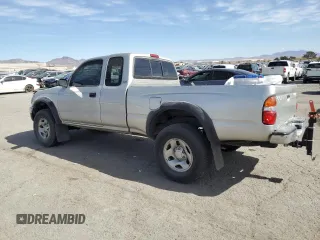 2002 Toyota Tacoma PreRunner with VIN 5TESM92N22Z071780, listed as a Copart auction lot 47476785 with 200,728 mi miles and Salvage title. Bid and sale history available at DreamBid. Image 2.