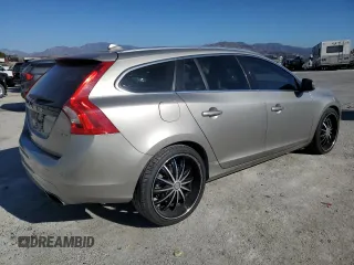 2016 Volvo V60 T5 Drive-E Premier with VIN YV140MEK4G1314347, listed as a Copart auction lot 78244784 with 128,427 mi miles and Salvage Title. Bid and sale history available at carsss.com. Image 3.