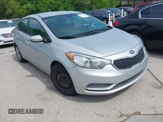 2015 Kia Forte LX with VIN KNAFK4A63F5419676, listed as a IAAI auction lot 42025595 with 137,748 mi miles. Bid and sale history available at carsss.com. Image 1.