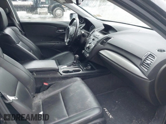 2016 Acura RDX with VIN 5J8TB4H38GL015305, listed as a IAAI auction lot 41672385 with 121,623 mi miles. Bid and sale history available at carsss.com. Image 5.