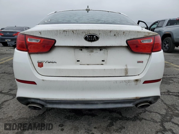 2015 Kia Optima LX z VIN KNAGM4A7XF5646760, wystawiony jako Copart lot #60365405 z przebiegiem 85 291 mil mil oraz Czysty tytuł • Clean title. Historia ofert i sprzedaży dostępna na DreamBid. Obrazek 6.