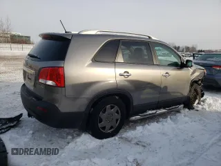 2012 Kia Sorento EX with VIN 5XYKUDA20CG198436, listed as a Copart auction lot 44414245 with 317,389 mi miles and Salvage Title. Bid and sale history available at carsss.com. Image 3.