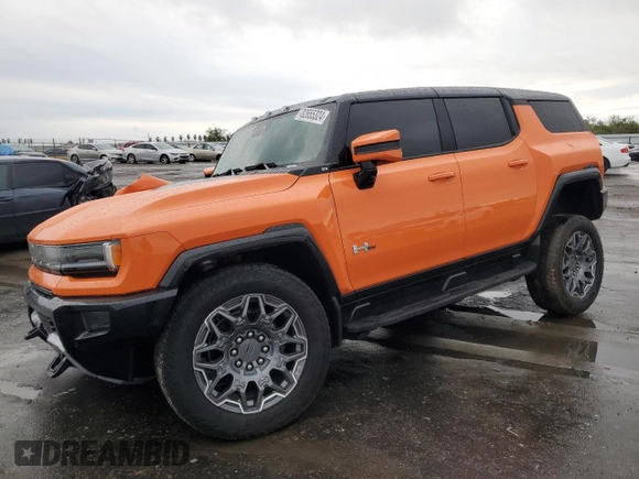 2024 GMC Hummer EV 3X z VIN 1GKB0RDC6RU107095, wystawiony jako Copart lot #82655324 z przebiegiem 6013 mil mil oraz Szkody całkowita. Historia ofert i sprzedaży dostępna na DreamBid. Obrazek 1.
