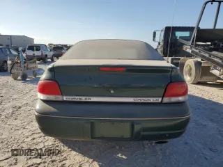 1998 Chrysler Cirrus LXi z VIN 1C3EJ56H2WN272336, wystawiony jako Copart lot #77888044 z przebiegiem 64 757 mil mil oraz Tytuł czysty. Historia ofert i sprzedaży dostępna na DreamBid. Obrazek 6.