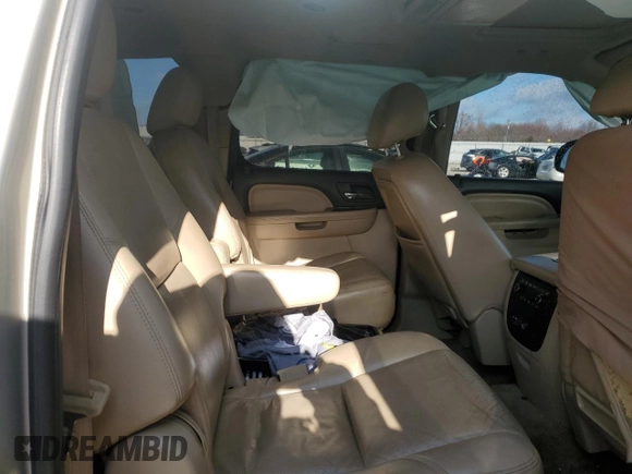 2011 GMC Yukon XL Denali with VIN 1GKS2MEF2BR192306, listed as a Copart auction lot 84486134 with 197,724 mi miles and Salvage Title. Bid and sale history available at carsss.com. Image 11.