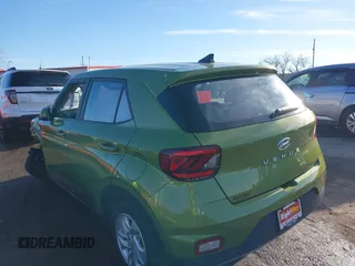 2022 Hyundai Venue SE with VIN KMHRB8A39NU140634, listed as a IAAI auction lot 38247791 with 31,622 mi miles and . Bid and sale history available at DreamBid. Image 3.
