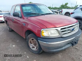 2000 Ford F-150 XL z VIN 1FTRX17W6YNA28628, wystawiony jako IAAI lot #42207232 z przebiegiem Nie podano mil oraz . Historia ofert i sprzedaży dostępna na DreamBid. Obrazek 1.