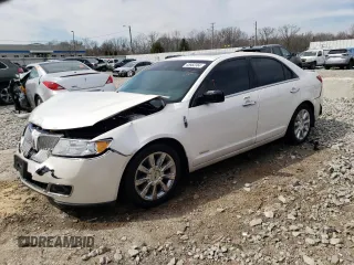 2012 Lincoln MKZ Hybrid with VIN 3LNDL2L30CR828740, listed as a Copart auction lot 42733455 with 205,479 mi miles and Non Repairable. Bid and sale history available at DreamBid. Image 1.