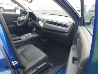 2019 Honda HR-V EX-L with VIN 3CZRU6H7XKM701638, listed as a IAAI auction lot 41900647 with 32,618 mi miles. Bid and sale history available at carsss.com. Image 5.