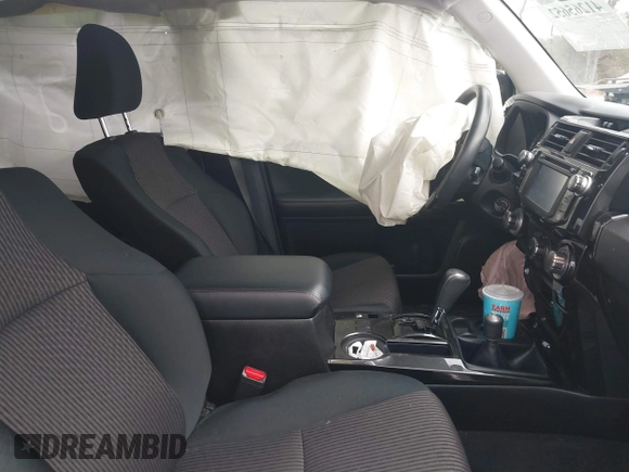 2014 Toyota 4Runner Limited with VIN JTEBU5JR4E5162629, listed as a IAAI auction lot 41265652 with 152,961 mi miles. Bid and sale history available at carsss.com. Image 5.
