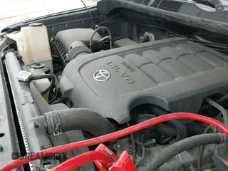 2015 Toyota Tundra SR5 с VIN 5TFEM5F15FX090897, выставлен на аукционе IAAI как лот 41855236 с пробегом 286 126 миль миль и . История ставок и продаж доступна на DreamBid. Изображение 19.