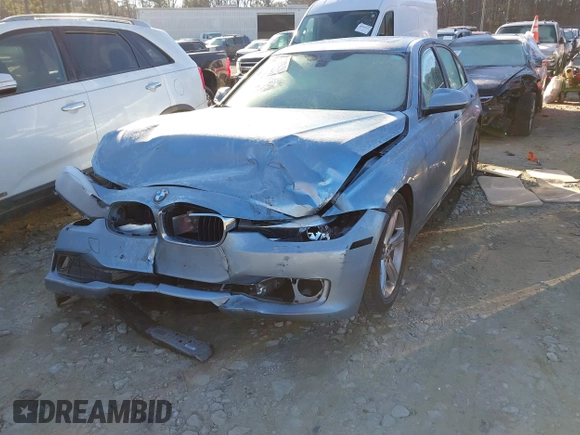 2013 BMW 3 Series 320i with VIN WBA3B1C56DK128321, listed as a IAAI auction lot 41347216 with 91,906 mi miles. Bid and sale history available at carsss.com. Image 17.