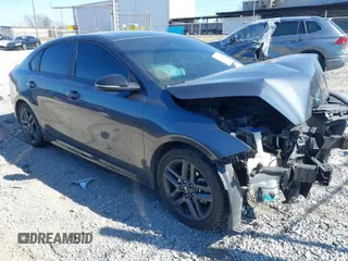 2020 Kia Forte GT-Line with VIN 3KPF34AD5LE259217, listed as a IAAI auction lot 41648984 with 83,812 mi miles. Bid and sale history available at carsss.com. Image 1.