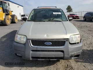 2003 Ford Escape XLT Popular 2 with VIN 1FMYU93143KC64939, listed as a Copart auction lot 75284884 with 147,352 mi miles and Salvage Title. Bid and sale history available at carsss.com. Image 5.