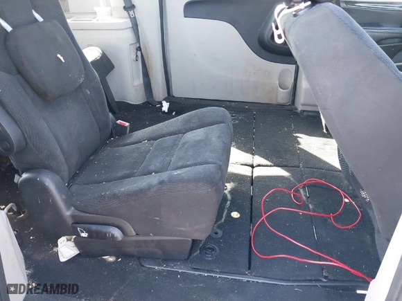 2015 Dodge Grand Caravan SE with VIN 2C4RDGBG4FR530064, listed as a IAAI auction lot 41443100 with 125,098 mi miles. Bid and sale history available at carsss.com. Image 8.