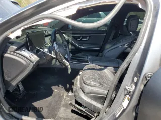2022 Mercedes-Benz S 580 z VIN W1K6G7GB4NA106528, wystawiony jako Copart lot #52556115 z przebiegiem 39 827 mil mil oraz Szkody całkowita. Historia ofert i sprzedaży dostępna na DreamBid. Obrazek 7.
