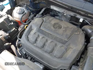 2019 Volkswagen Tiguan S с VIN 3VV1B7AX0KM122040, выставлен на аукционе IAAI как лот 42389559 с пробегом 53 122 миль миль и . История ставок и продаж доступна на DreamBid. Изображение 10.