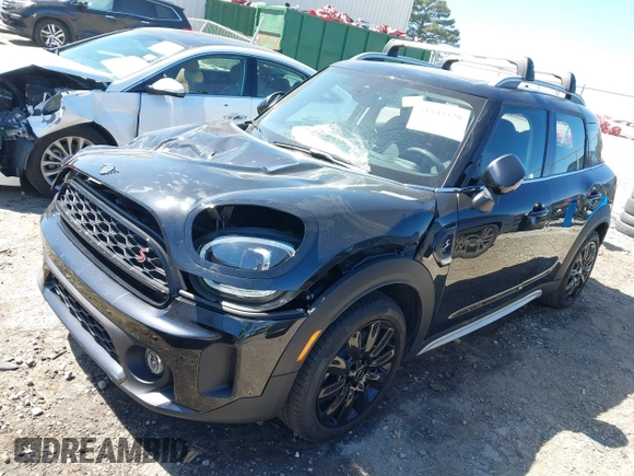 2024 MINI Countryman Cooper S with VIN WMZ53BR08R3S33762, listed as a IAAI auction lot 41845320 with 5,509 mi miles. Bid and sale history available at carsss.com. Image 2.