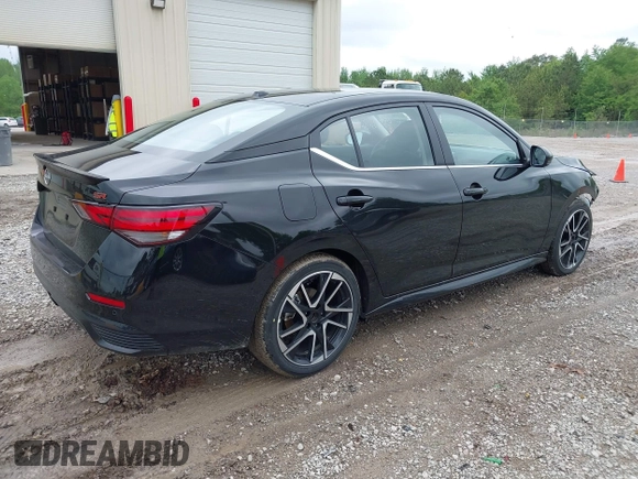 2025 Nissan Sentra SR with VIN 3N1AB8DV9SY292455, listed as a IAAI auction lot 42118993 with 4,022 mi miles and . Bid and sale history available at DreamBid. Image 4.