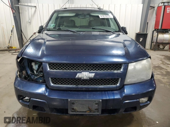 2008 Chevrolet TrailBlazer 1LT with VIN 1GNDT13S982213824, listed as a Copart auction lot 41818795 with 224,163 mi miles and Salvage Title. Bid and sale history available at DreamBid. Image 5.