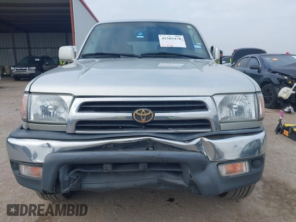 1999 Toyota 4Runner SR5 z VIN JT3GN86R1X0123115, wystawiony jako IAAI lot #41505478 z przebiegiem 173 141 mil mil oraz . Historia ofert i sprzedaży dostępna na DreamBid. Obrazek 13.