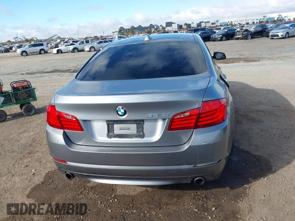 2011 BMW 5 Series 535i with VIN WBAFR7C53BC800547, listed as a IAAI auction lot 41510473 with 194,429 mi miles and . Bid and sale history available at carsss.com. Image 17.