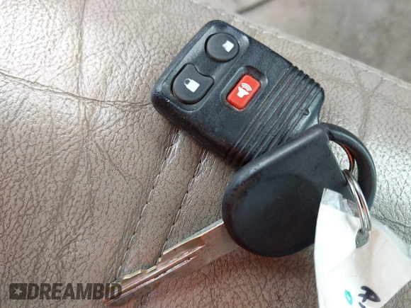2008 Ford F-250 XL с VIN 1FTSW21Y98EC51797, выставлен на аукционе IAAI как лот 42168445 с пробегом 325 080 миль миль и . История ставок и продаж доступна на DreamBid. Изображение 11.
