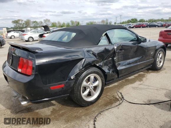 2007 Ford Mustang GT Deluxe z VIN 1ZVFT85H275252373, wystawiony jako Copart lot #55579065 z przebiegiem 125 941 mil mil oraz Szkoda całkowita • Salvage title. Historia ofert i sprzedaży dostępna na DreamBid. Obrazek 3.