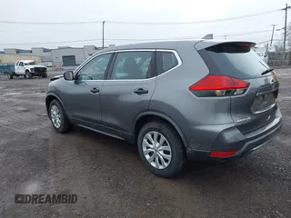 2017 Nissan Rogue SV z VIN KNMAT2MVXHP614313, wystawiony jako IAAI lot #41986856 z przebiegiem 78 651 mil mil oraz . Historia ofert i sprzedaży dostępna na DreamBid. Obrazek 3.