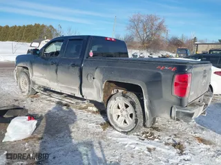 2018 Chevrolet Silverado 1500 LT with VIN 2GCVKREC3J1109002, listed as a IAAI auction lot 41291130 with 108,399 mi miles. Bid and sale history available at carsss.com. Image 3.
