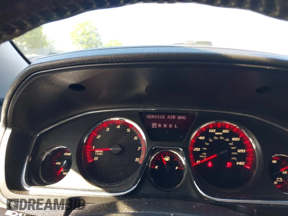 2015 GMC Acadia SLT z VIN 1GKKVRKD9FJ355769, wystawiony jako IAAI lot #42203746 z przebiegiem Nie podano mil oraz . Historia ofert i sprzedaży dostępna na DreamBid. Obrazek 7.
