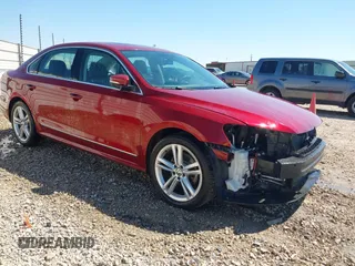 2015 Volkswagen Passat 2.0L TDI SEL Premium with VIN 1VWCV7A33FC060021, listed as a IAAI auction lot 41753197 with 109,670 mi miles. Bid and sale history available at carsss.com. Image 1.