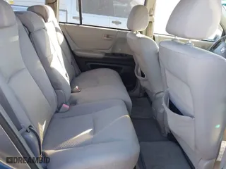2005 Toyota Highlander with VIN JTEDP21AX50073749, listed as a IAAI auction lot 41682648 with 226,166 mi miles. Bid and sale history available at carsss.com. Image 8.
