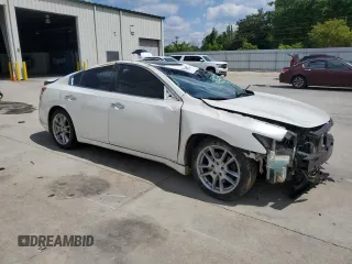 2010 Nissan Maxima SV z VIN 1N4AA5AP3AC836921, wystawiony jako Copart lot #52518935 z przebiegiem 185 841 mil mil oraz Szkoda całkowita • Salvage title. Historia ofert i sprzedaży dostępna na DreamBid. Obrazek 4.