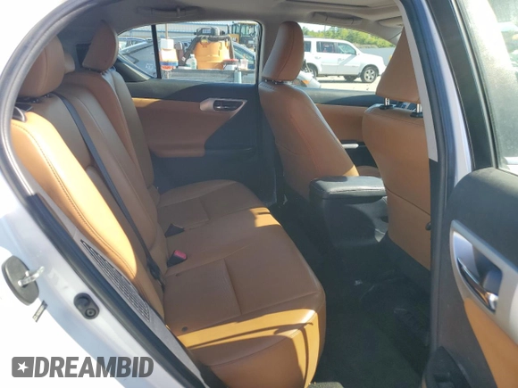 2011 Lexus CT 200h z VIN JTHKD5BH0B2046799, wystawiony jako Copart lot #58246525 z przebiegiem 130 019 mil mil oraz Szkoda całkowita • Salvage title. Historia ofert i sprzedaży dostępna na DreamBid. Obrazek 10.